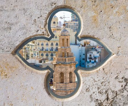 Une architecture entre histoire et modernité au fil des rues de Valence